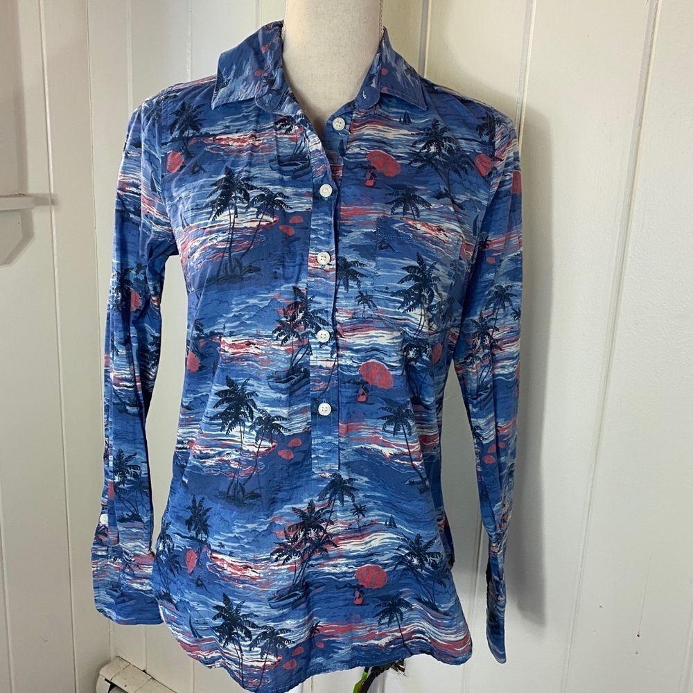 Women’s J Crew Palm Tree Print Top size XS